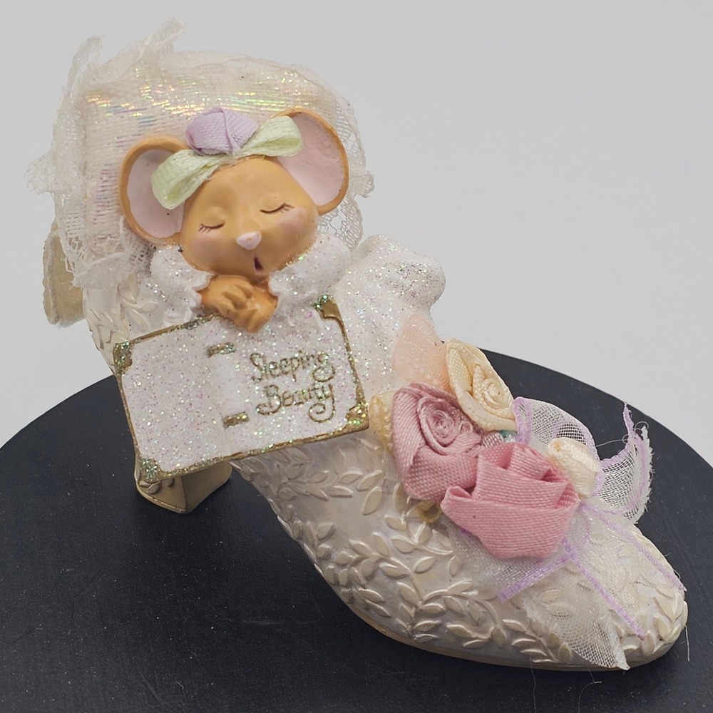 VTG AGC 2002 Sleeping Beauty Mouse In Shoe Iridescent Sheen Princess Y2K‎ Decor